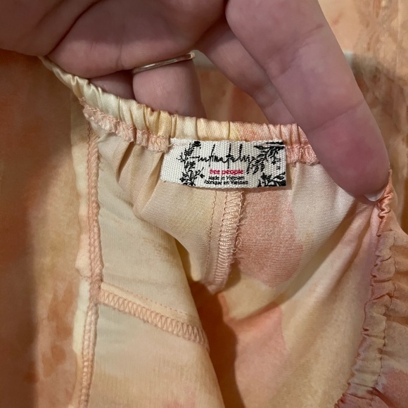 Free People Silky Robe and Matching Shorts - Picture 6 of 7